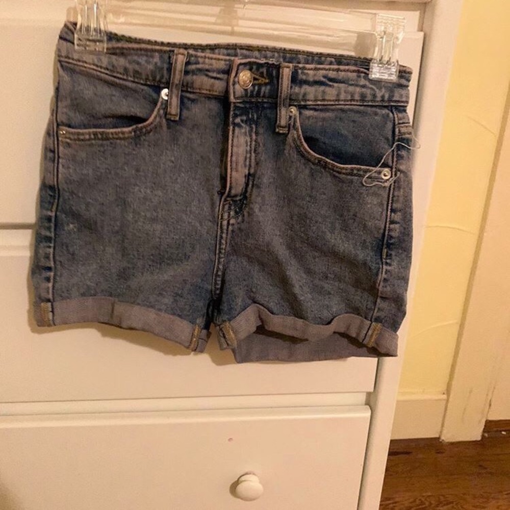 Shorts lightly used